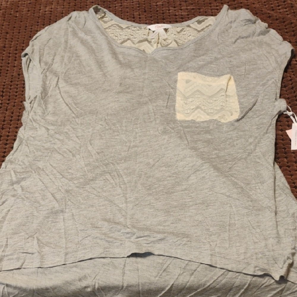 Candie's Light Gray Top with Cream Lace Pocket